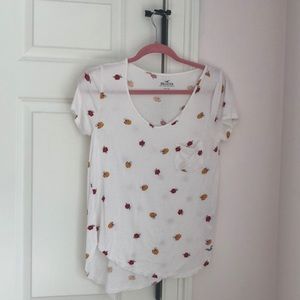 hollister tshirt